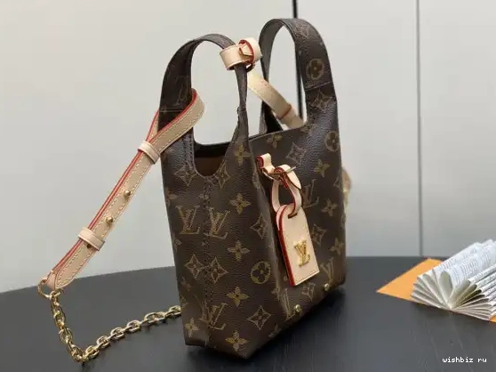 WIS LOUIS VUITTON Atlantis BB 0630